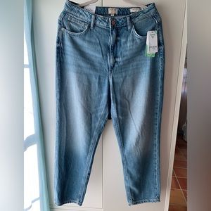 Guess tapered high rise mom jeans size 30 color sunrise shell